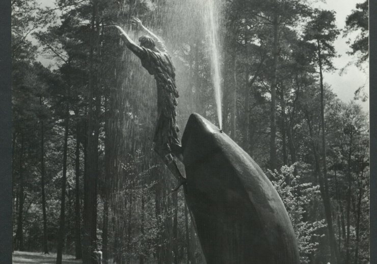 Jona-Skulptur im Waldbad, ca. 1965